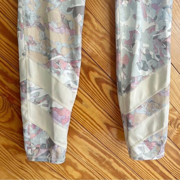 Free People Movement Daylight Graphic Legging - Picture 6 of 9